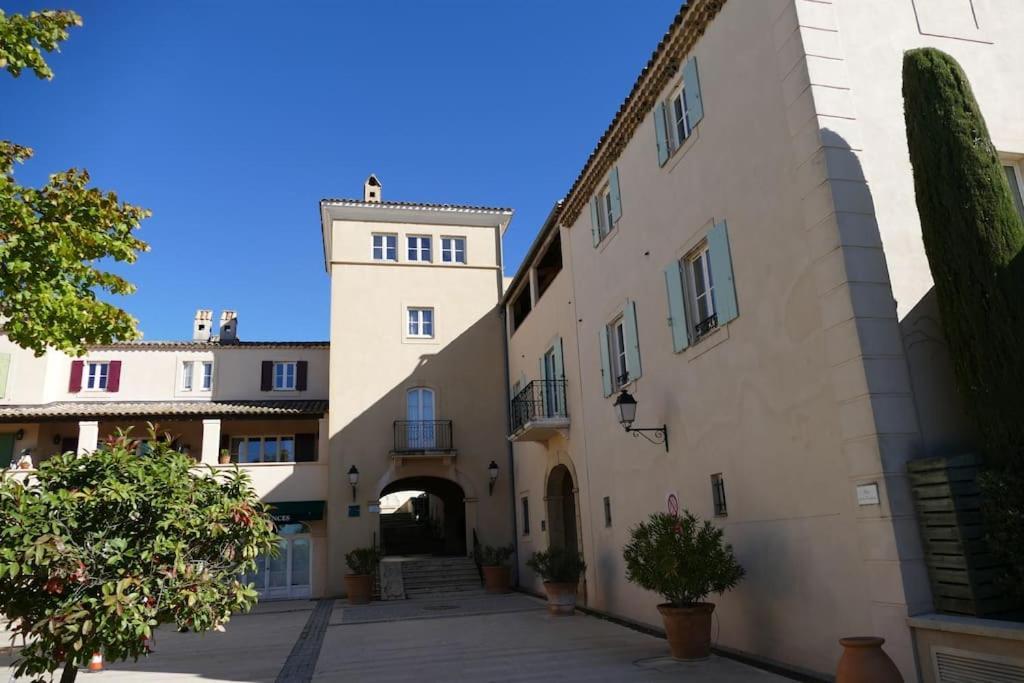 Appartement Clim & Piscine Sur Golf Pont-Royal Exterior foto
